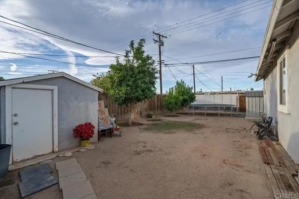 $349,000 | 347 East B Street, Brawley, CA 92227