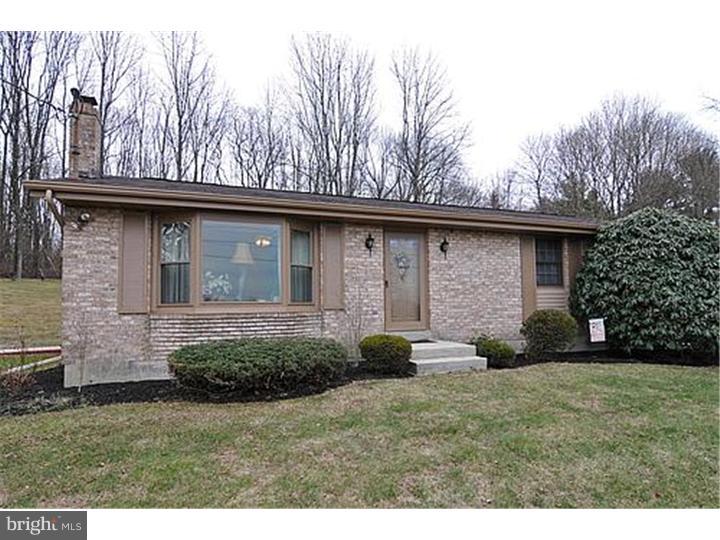 3976 State Road Coopersburg, PA 18036 - Photo 1 of 18 Front Yard