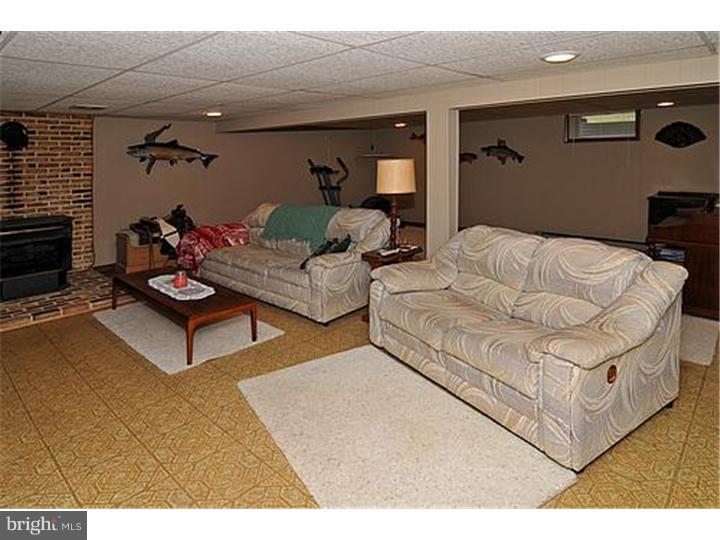 3976 State Road Coopersburg, PA 18036 - Photo 12 of 18 Family Room