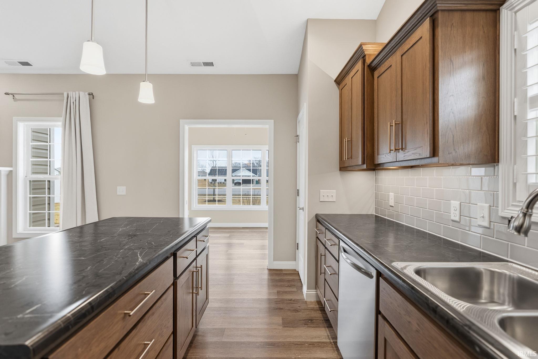7864 Sunbeam Cove Fort Wayne, IN 46835 - Photo 8 of 29