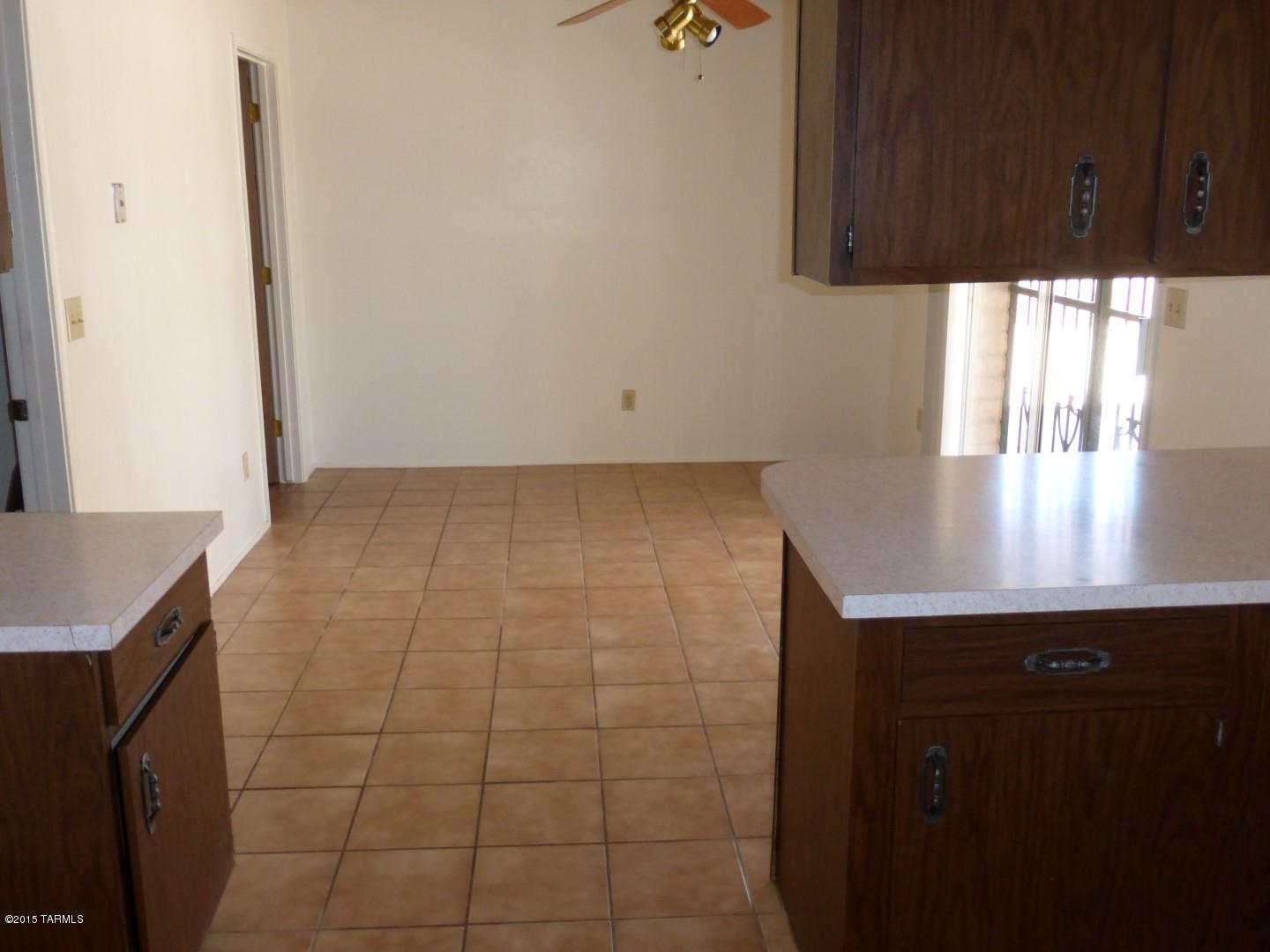 9238 East Stella Road Tucson, AZ 85730 - Photo 10 of 25