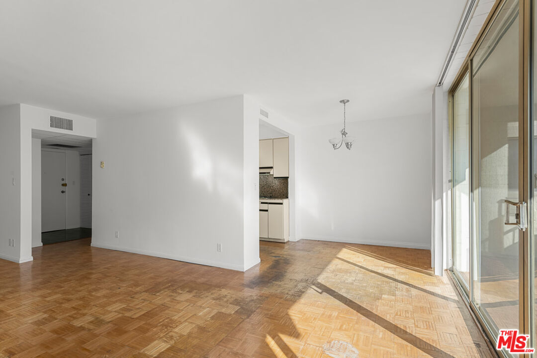 1300 Midvale Avenue, Unit 408 Los Angeles, CA 90024 - Photo 17 of 44