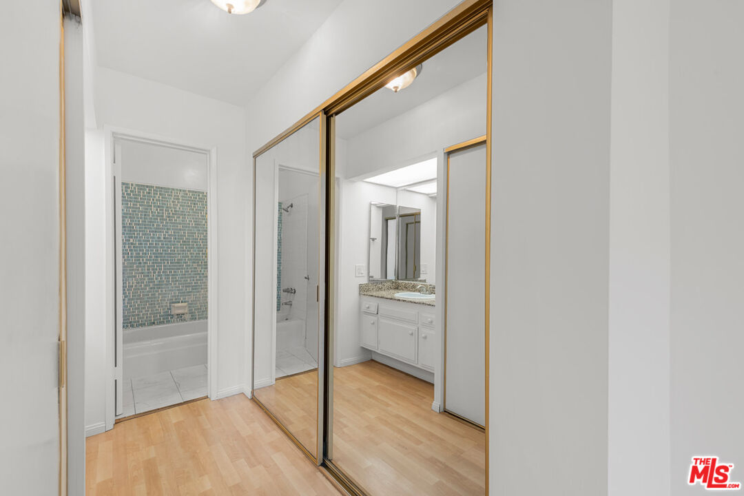 1300 Midvale Avenue, Unit 408 Los Angeles, CA 90024 - Photo 26 of 44