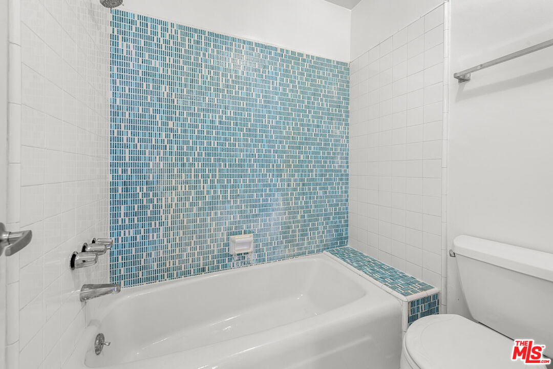 1300 Midvale Avenue, Unit 408 Los Angeles, CA 90024 - Photo 28 of 44