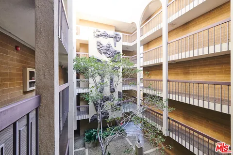 $699,000 | 1300 Midvale Avenue, Unit 408, Los Angeles, CA 90024