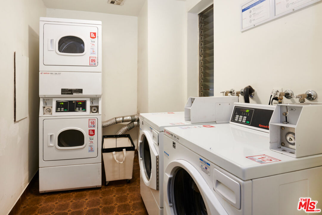 1300 Midvale Avenue, Unit 408 Los Angeles, CA 90024 - Photo 37 of 44