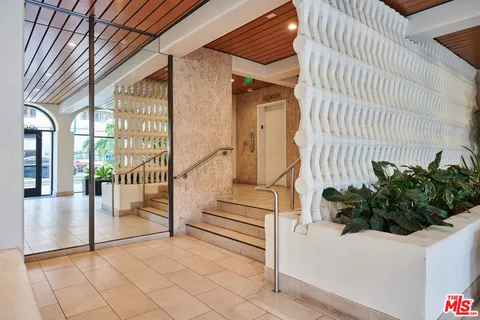 $699,000 | 1300 Midvale Avenue, Unit 408, Los Angeles, CA 90024