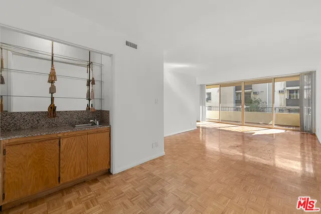 $699,000 | 1300 Midvale Avenue, Unit 408, Los Angeles, CA 90024