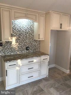 32 Kinsey Hill Road Birdsboro, PA 19508 - Photo 15 of 33 Kitchen