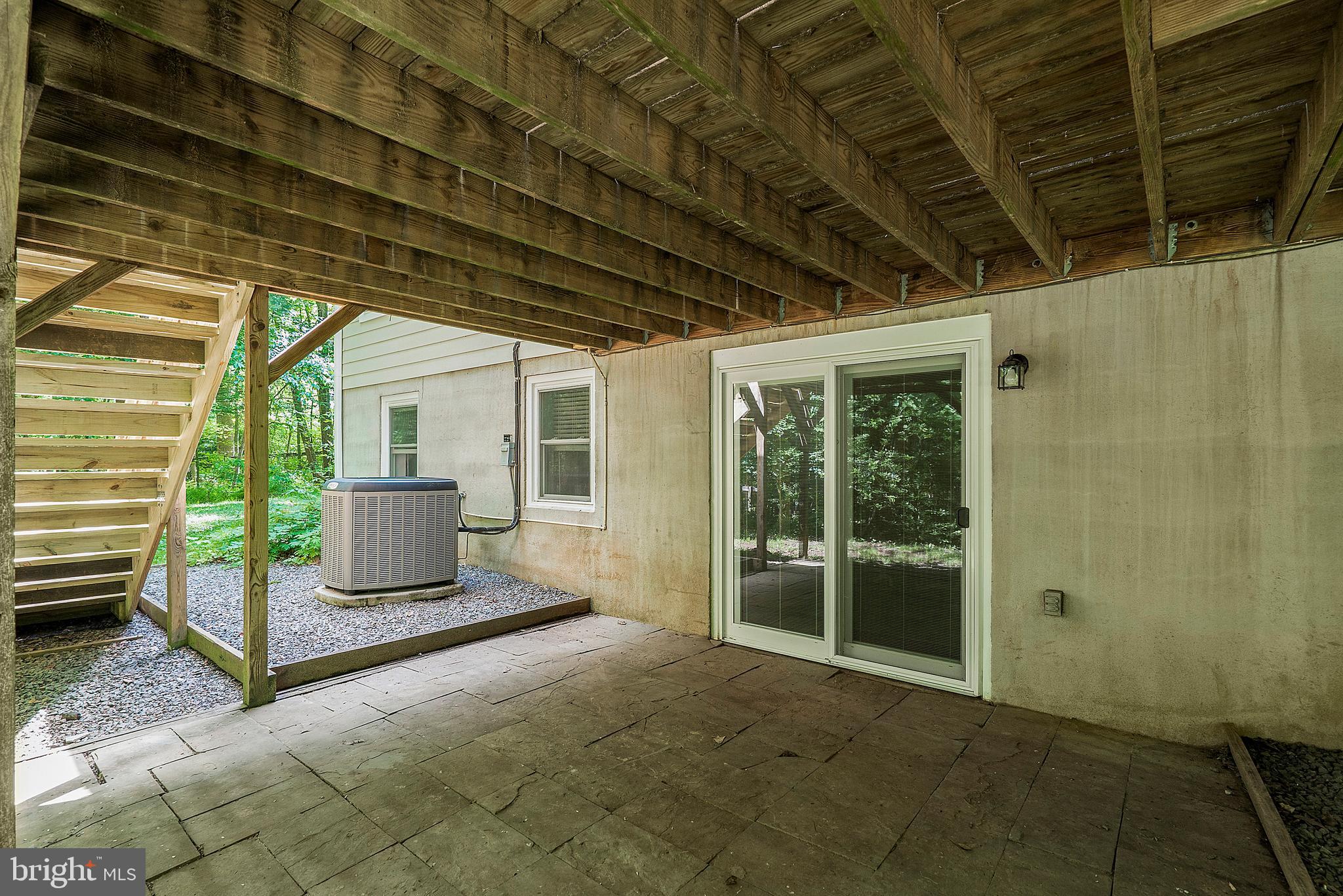 8007 Taylor Road Catlett, VA 20119 - Photo 29 of 36 Lower entry patio