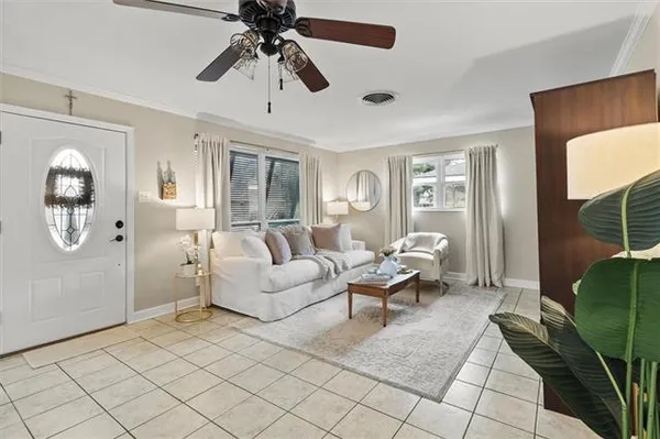 $425,000 | 909 Rosa Avenue, Metairie, LA 70005