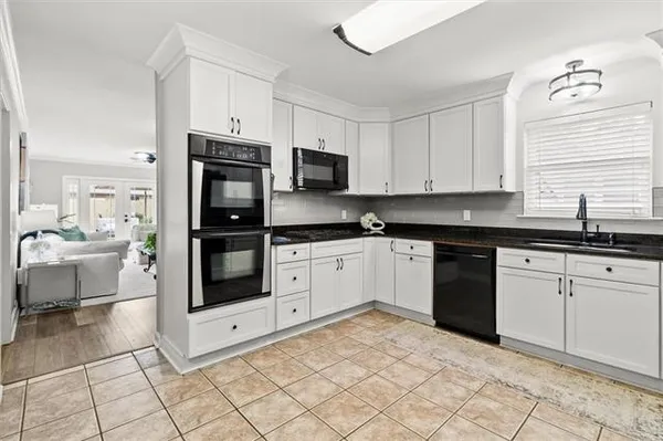 $425,000 | 909 Rosa Avenue, Metairie, LA 70005