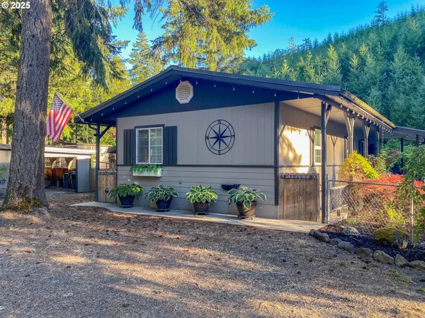 a sign that is on the side of the road