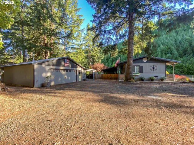 a house view with a outdoor space
