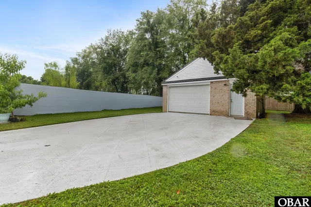 $385,000 | 185 Launch Landing Road, Moyock, NC 27958