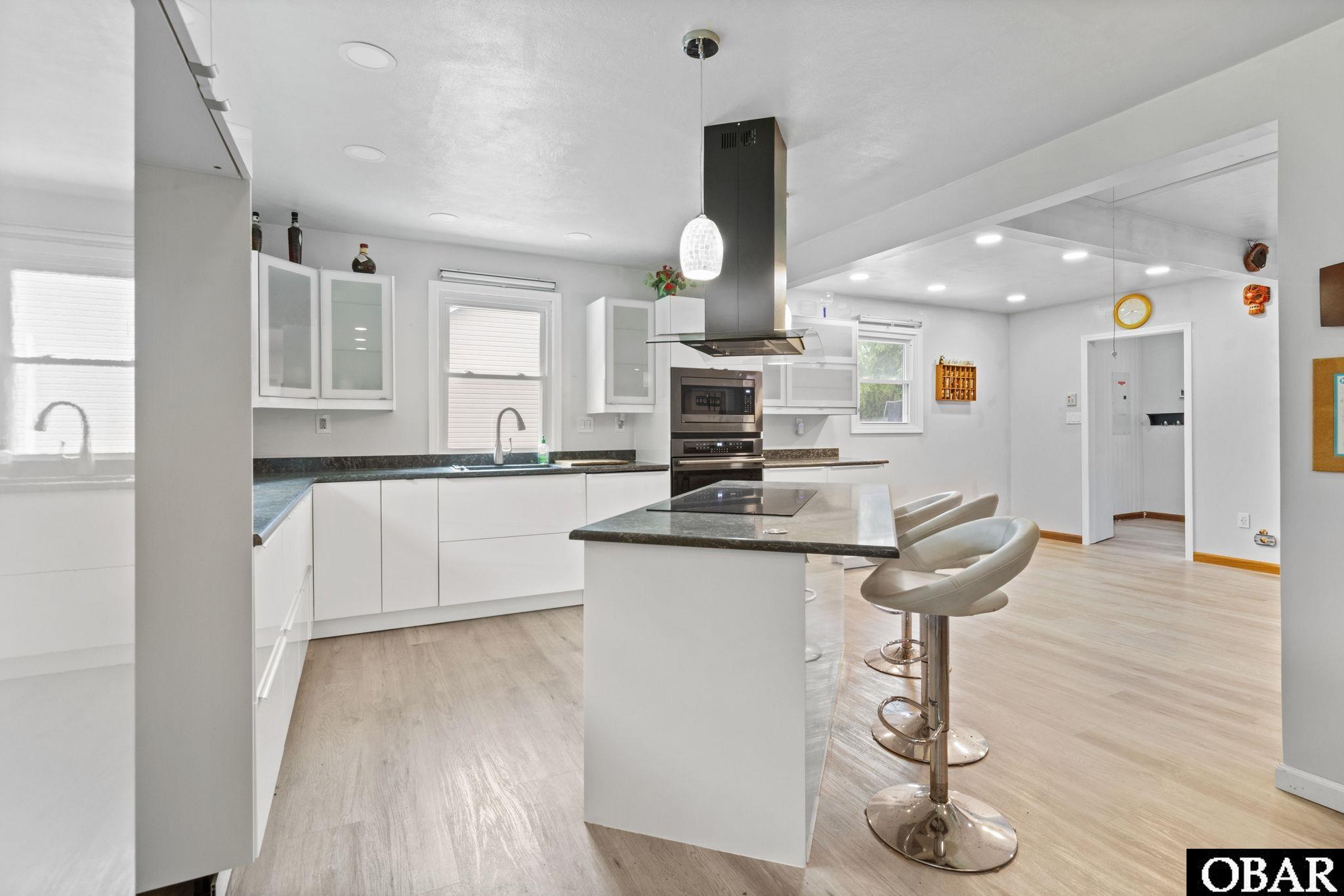 185 Launch Landing Road Moyock, NC 27958 - Photo 7 of 47