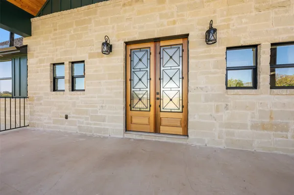 $498,500 | 269 Brenham Street, McDade, TX 78650