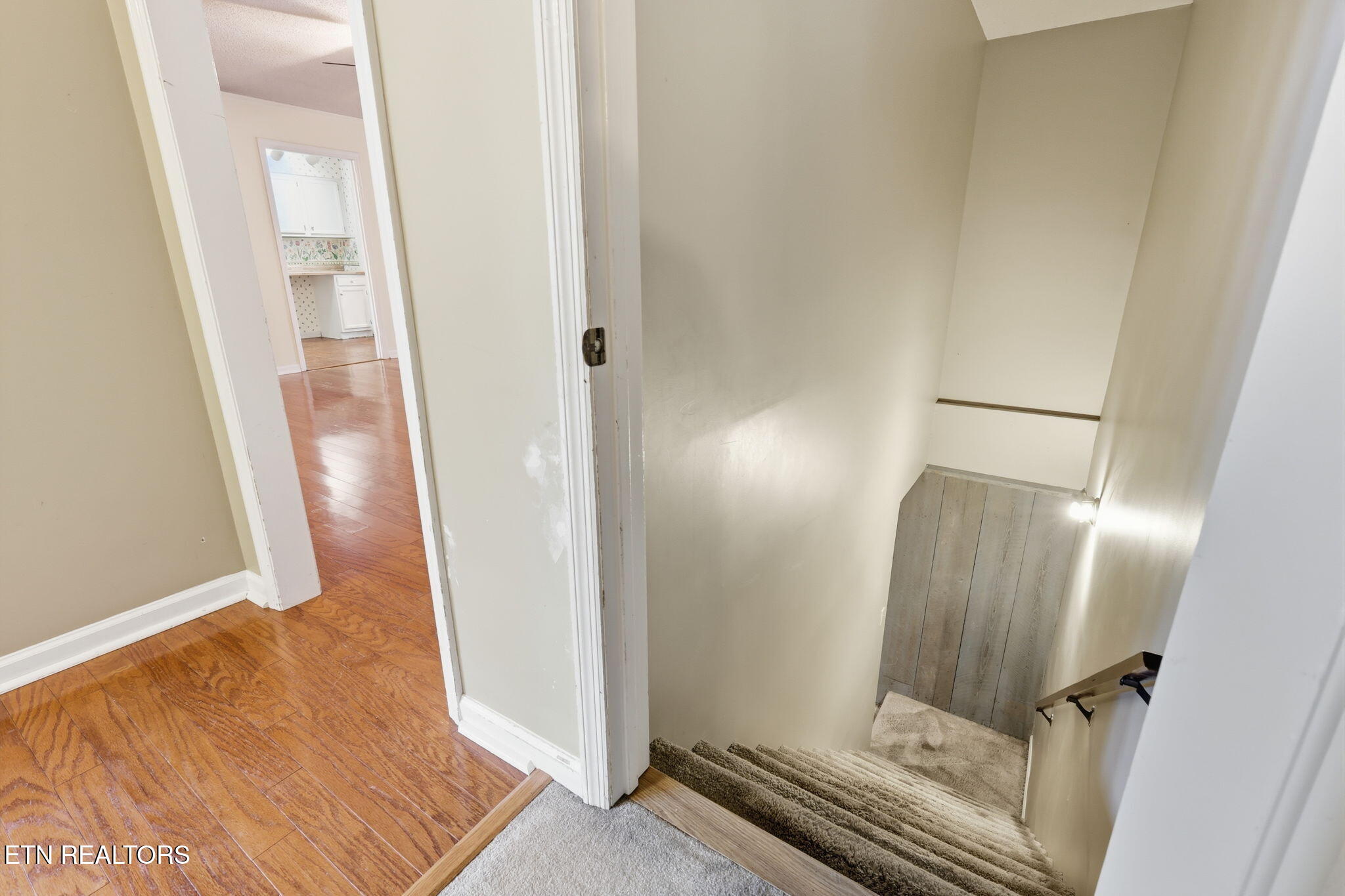211 Connors Circle Oak Ridge, TN 37830 - Photo 45 of 56 46-web-or-mls-3F1A8740