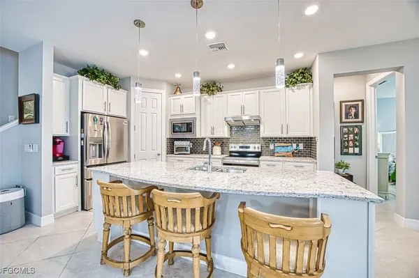 $725,000 | 10859 Maitland Way, Fort Myers, FL 33913