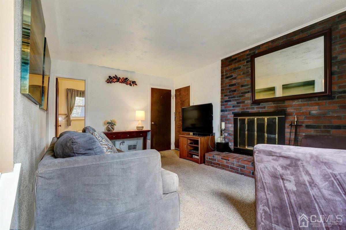 9 Domino Road Somerset, NJ 08873 - Photo 15 of 59 Gallery Image 15