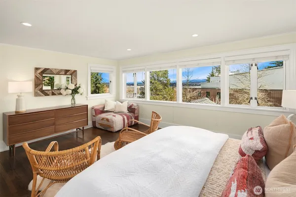 $2,065,000 | 2407 11th Avenue East, Seattle, WA 98102
