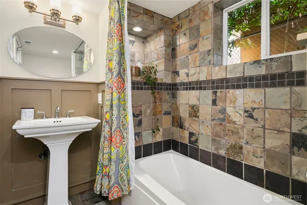 $2,065,000 | 2407 11th Avenue East, Seattle, WA 98102
