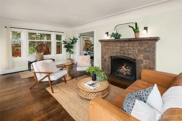 $2,065,000 | 2407 11th Avenue East, Seattle, WA 98102