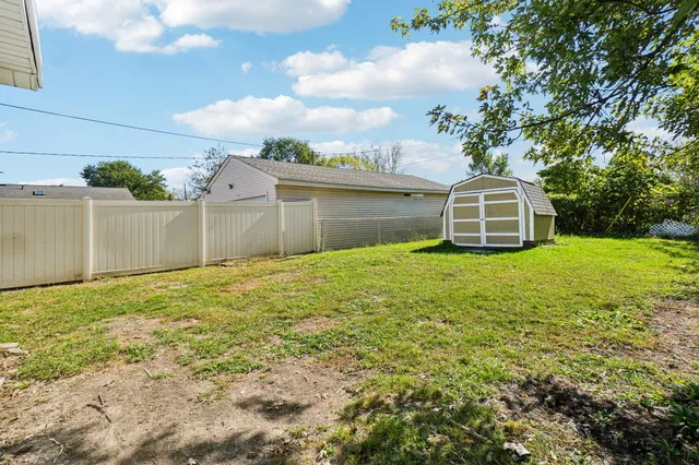 $169,900 | 6590 South Huron River Drive, South Rockwood, MI 48179