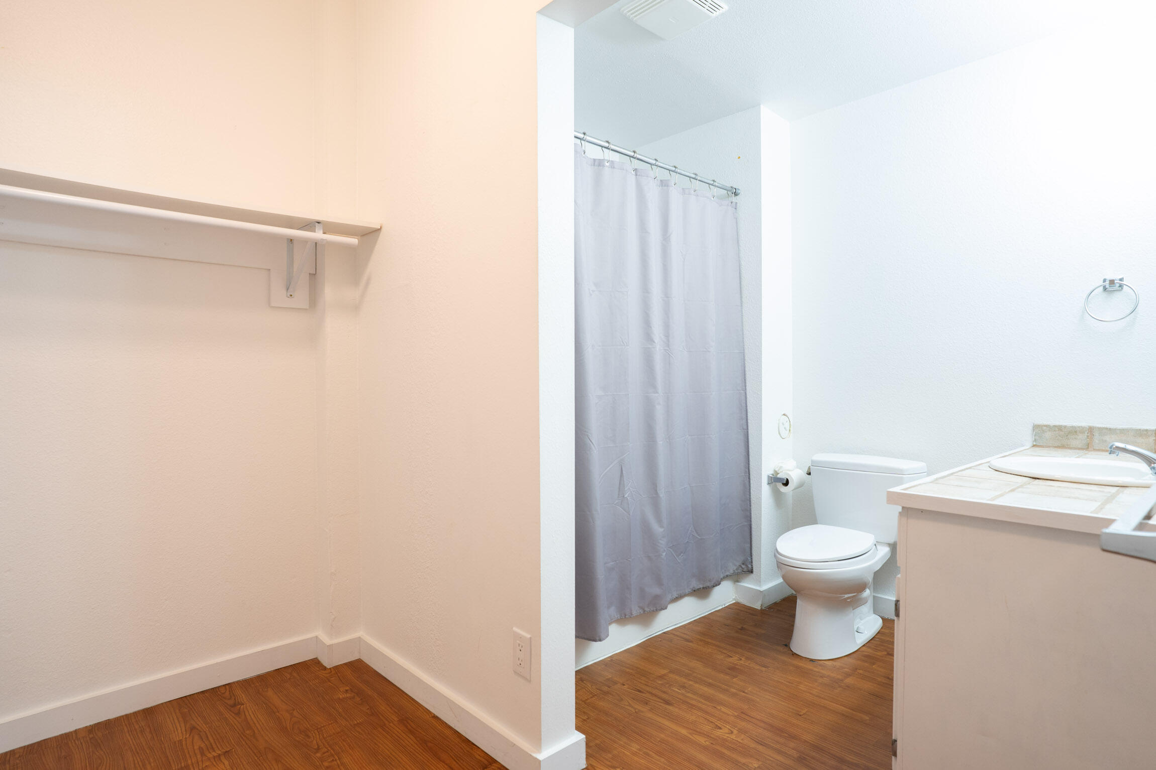 218 Pinewood Lane, Unit D6 Ketchum, ID 83340 - Photo 14 of 18 Upstairs Bathroom 1
