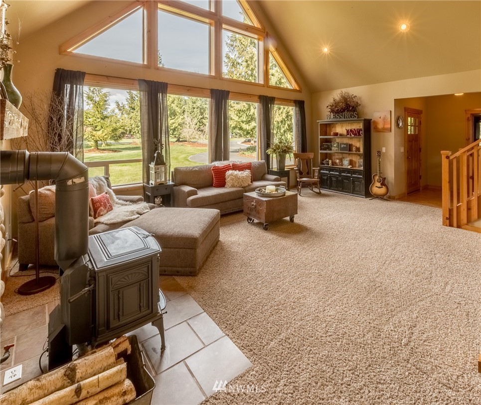 575 Pangborn Road Lynden, WA 98264 - Photo 4 of 23