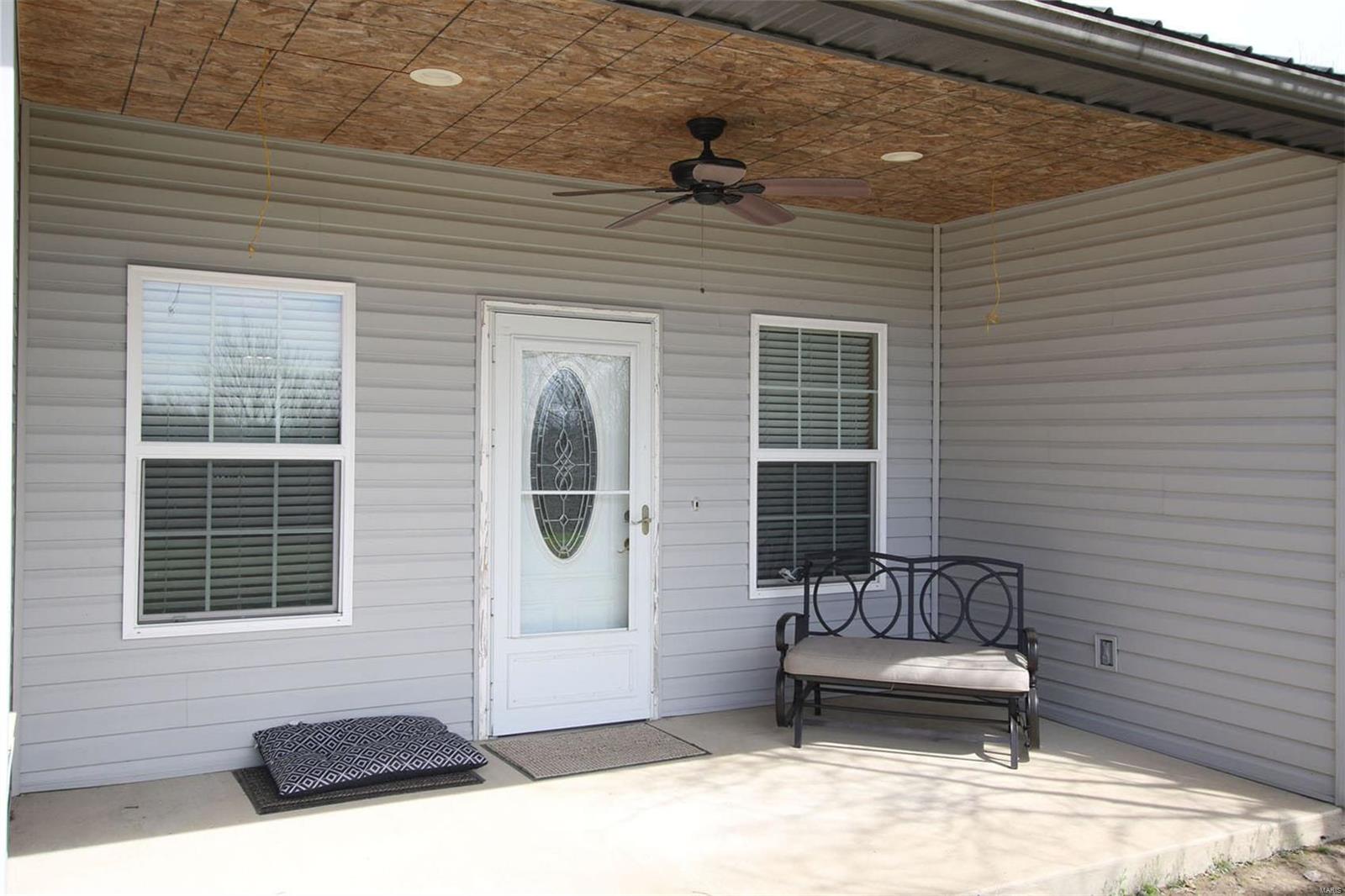 245 Southeast 200 Avenue Carrollton, IL 62016 - Photo 19 of 34