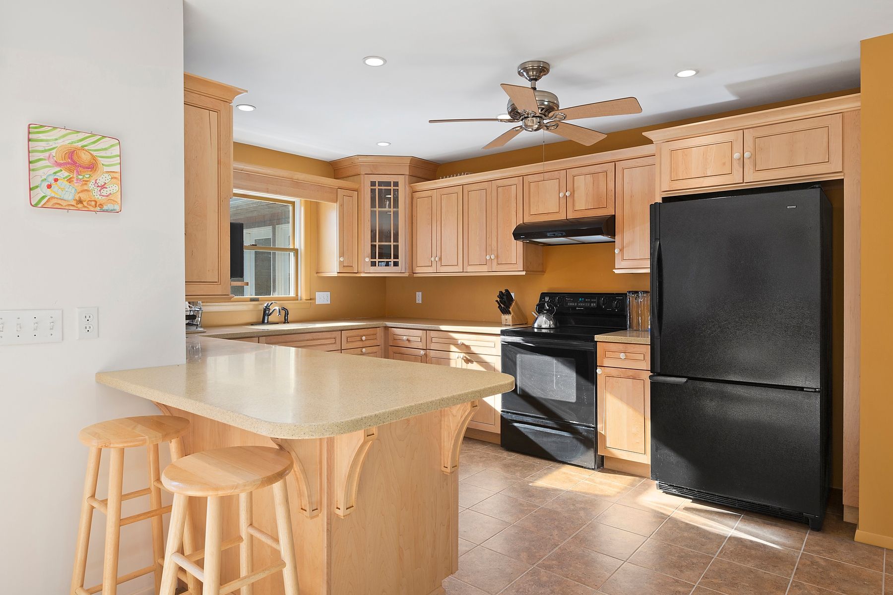 37 Kings Point Road East Hampton, NY 11937 - Photo 4 of 8 Gallery Image 4