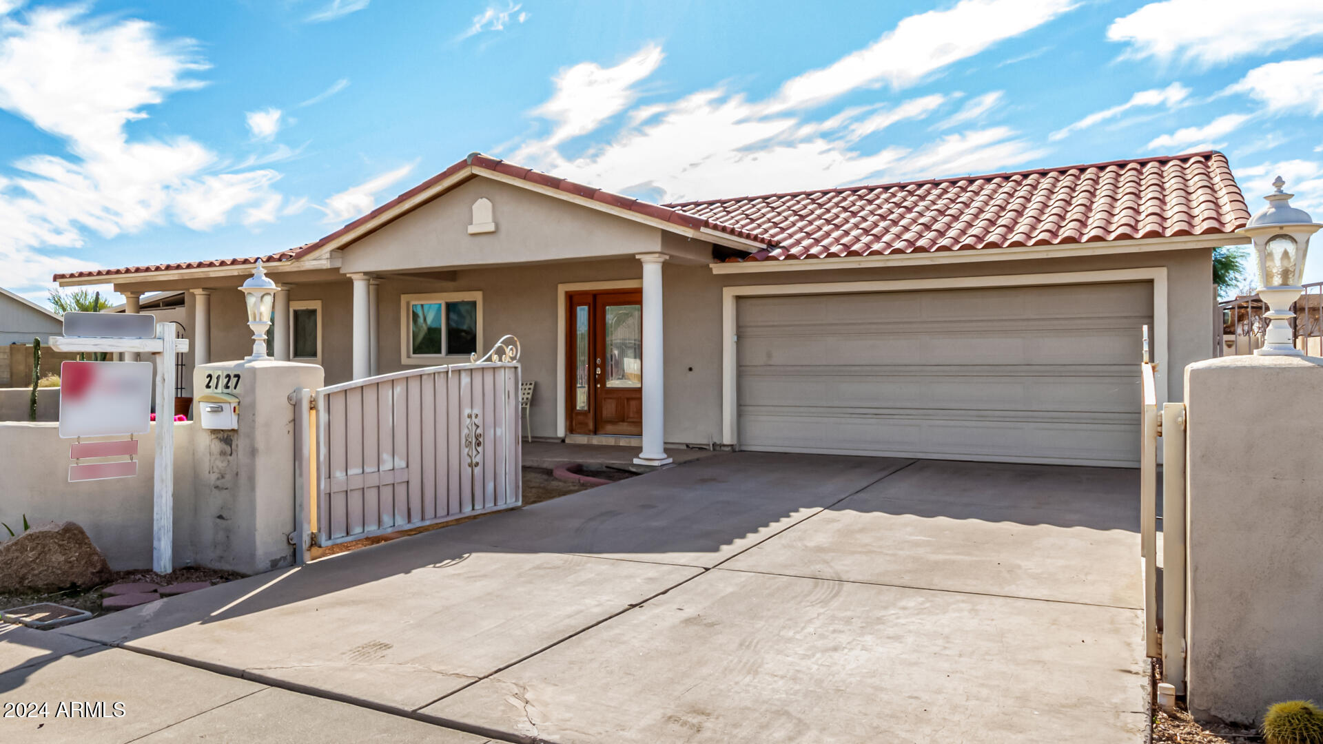 2127 East Kathleen Road Phoenix, AZ 85022 - Photo 2 of 28 04-Kathleen
