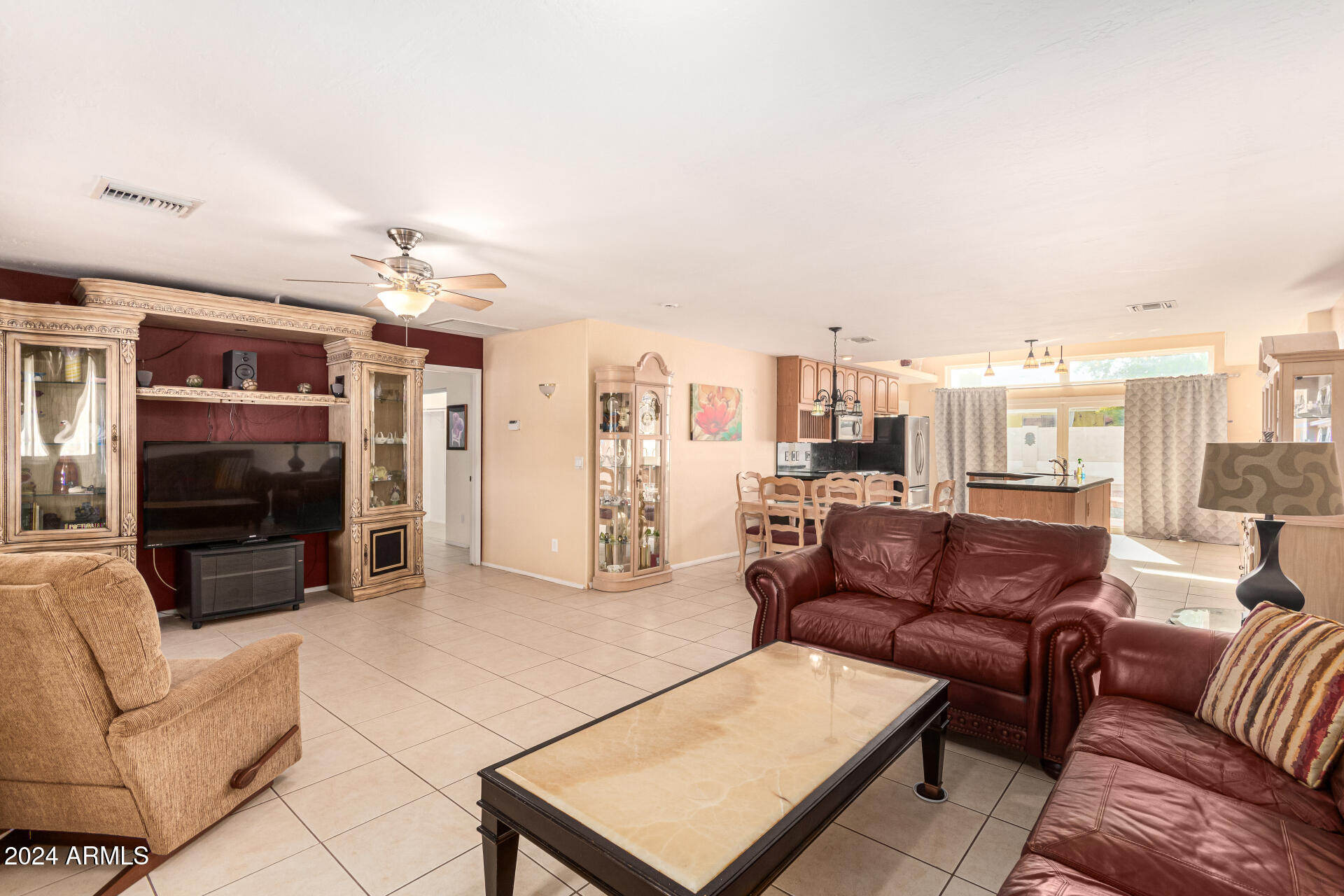 2127 East Kathleen Road Phoenix, AZ 85022 - Photo 4 of 28 12-Kathleen