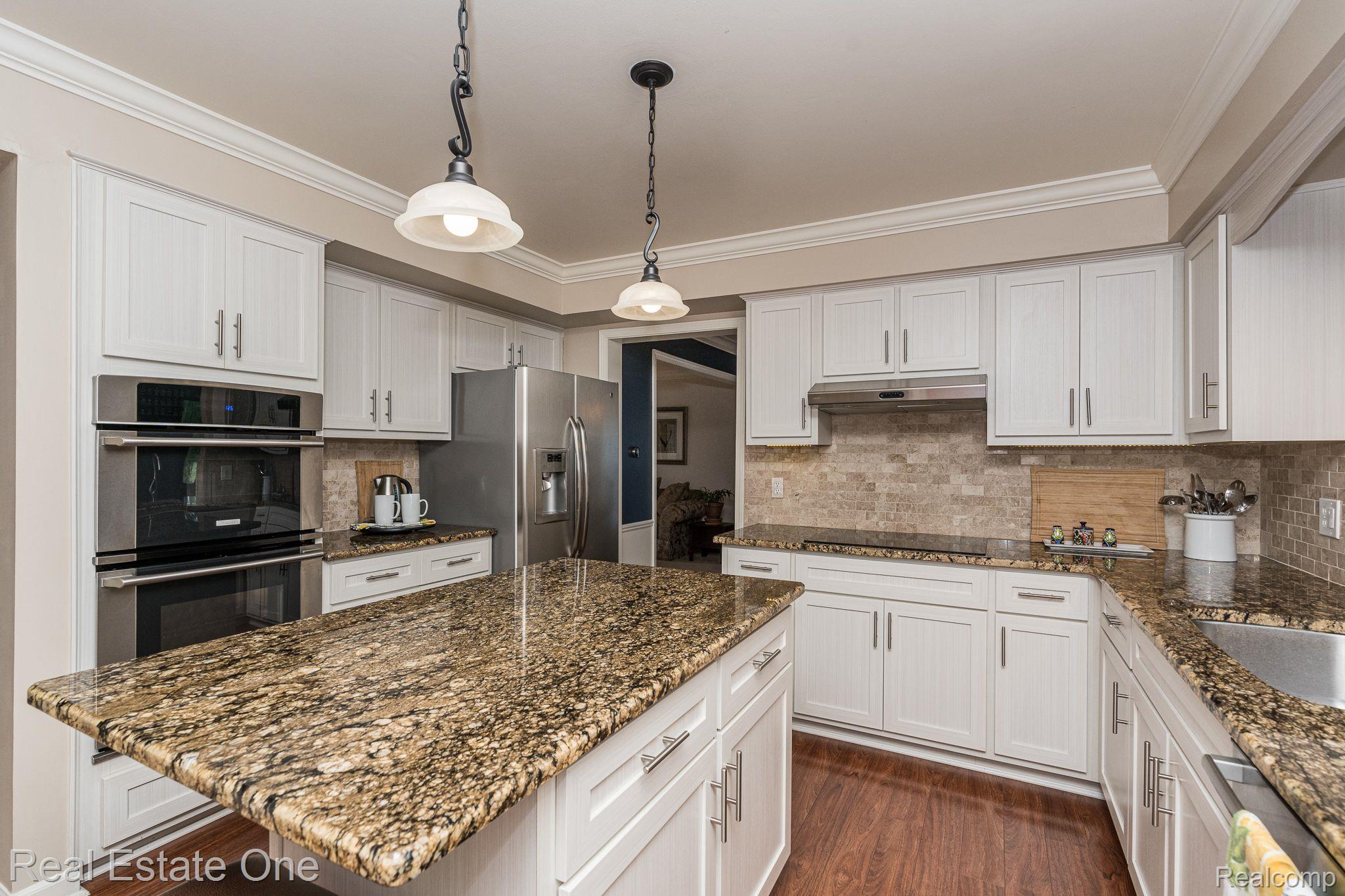 3307 Salem Court Rochester, MI 48306 - Photo 15 of 36 Gallery Image 15