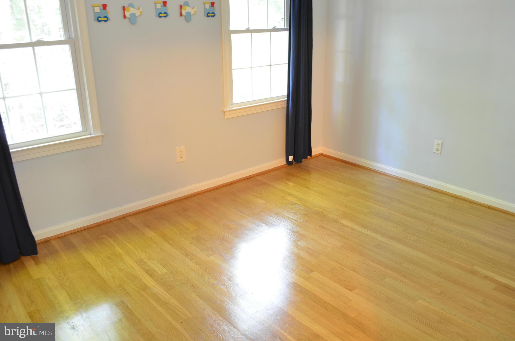 2528 Pinoak Lane Reston, VA 20191 - Photo 11 of 15 Bedroom