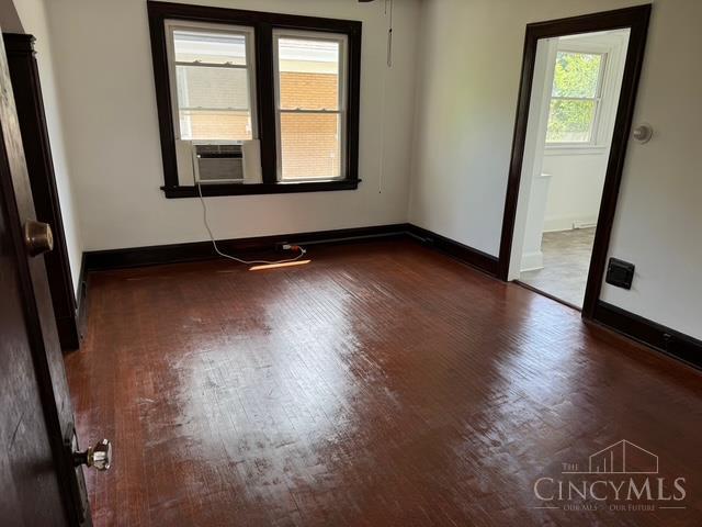 4925 Ralph Avenue Cincinnati, OH 45238 - Photo 7 of 20