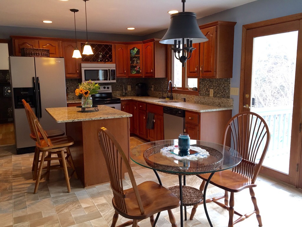 5 Lord Lane Rutland, MA 01543 - Photo 6 of 30 Gallery Image 6