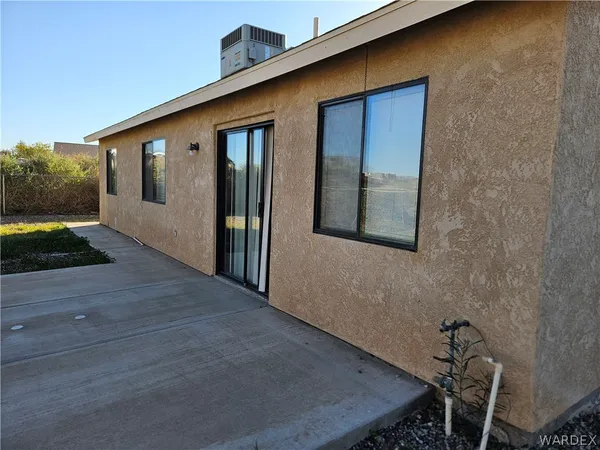 $1,500 | 9842 South Phoenix Drive, Mohave Valley, AZ 86440