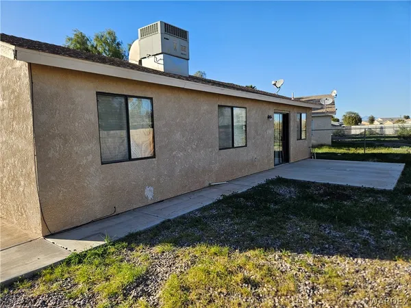 $1,500 | 9842 South Phoenix Drive, Mohave Valley, AZ 86440