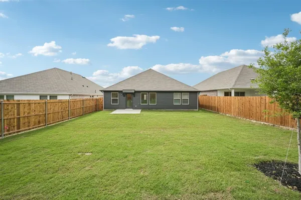 $305,938 | 2207 Rannoch Street, Sherman, TX 75092