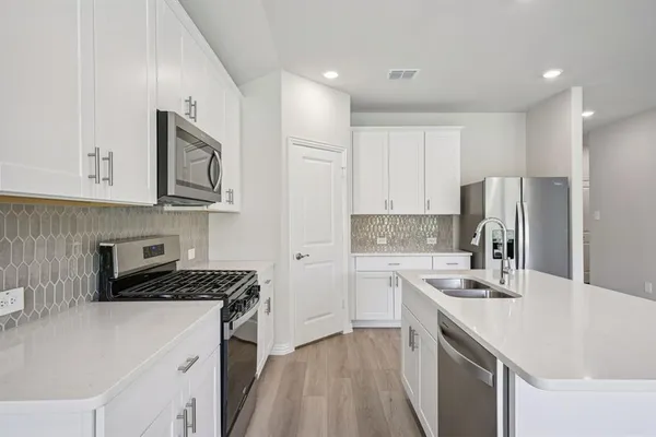 $305,938 | 2207 Rannoch Street, Sherman, TX 75092