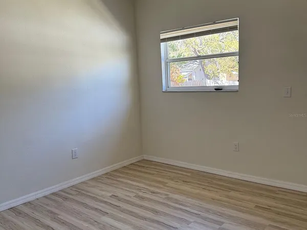 $1,400 | 623 Beckett Way, Unit B, Tarpon Springs, FL 34689