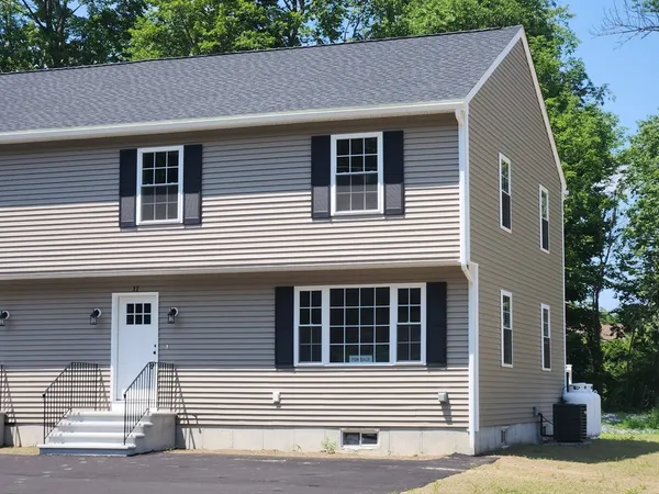 $427,500 | 11 Stephanie Drive, Gardner, MA 01440