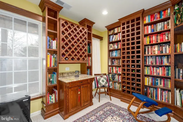 $735,000 | 13082 Park Crescent Circle, Herndon, VA 20171