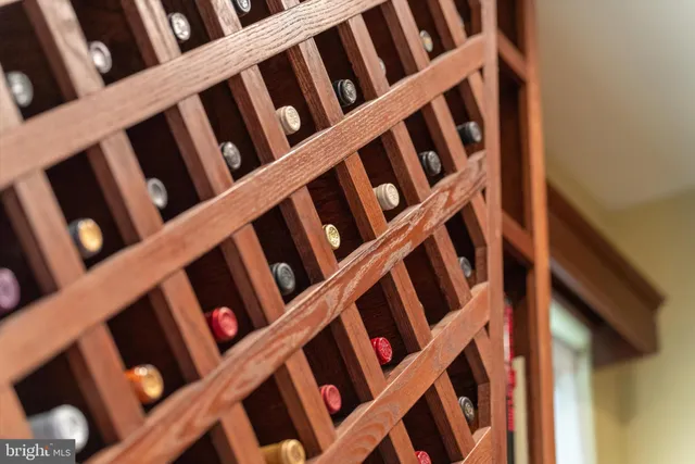 $735,000 | 13082 Park Crescent Circle, Herndon, VA 20171