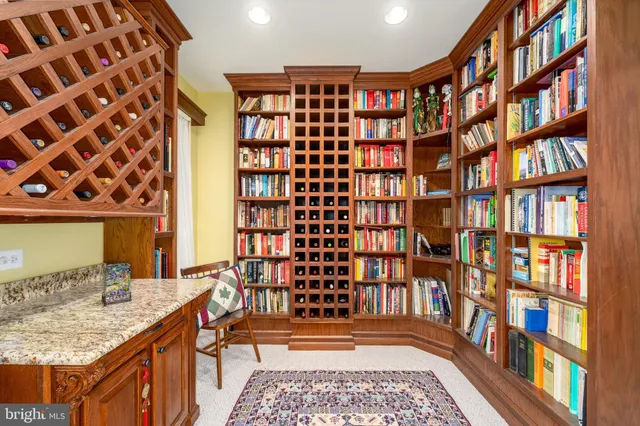 $735,000 | 13082 Park Crescent Circle, Herndon, VA 20171