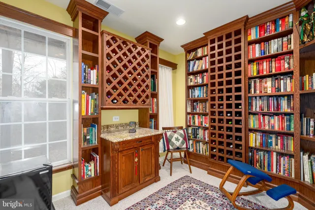 $735,000 | 13082 Park Crescent Circle, Herndon, VA 20171