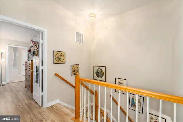 $735,000 | 13082 Park Crescent Circle, Herndon, VA 20171