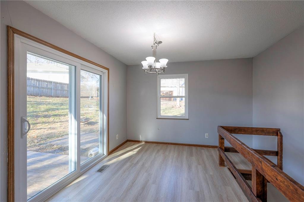 2218 Liberty Landing Road Liberty, MO 64068 - Photo 16 of 35